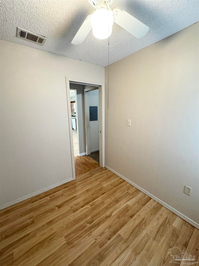 Building Photo - 10416 Tanton Rd