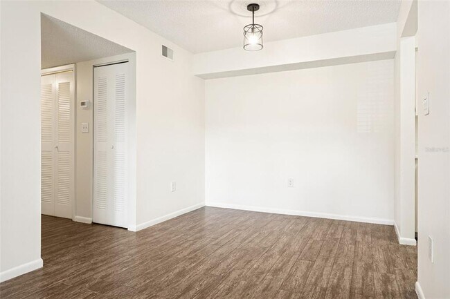 Building Photo - 2690 Coral Landings Blvd