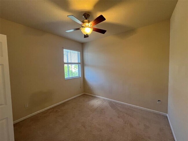 Building Photo - 4744 Monarch Way