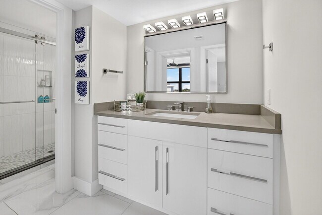 Building Photo - 3115 S Ocean Blvd