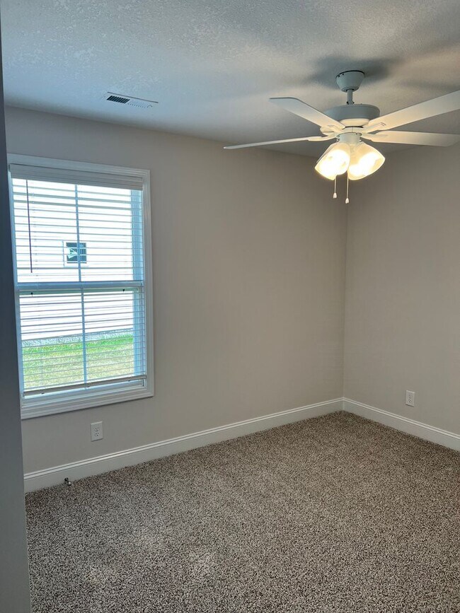 Building Photo - Brand New Three Bedroom in Cherry Acres