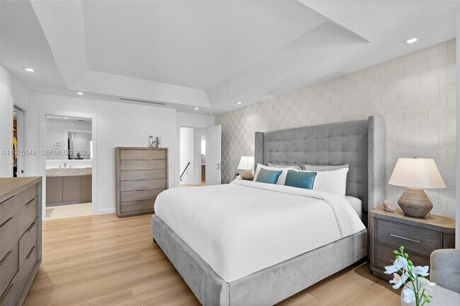 Building Photo - 1077 Golden Cane Dr