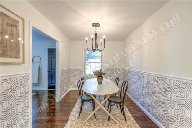 Building Photo - Stunningly Remodeled 3 Bed 1 Bath Home in KCMO-Available in JUNE!!