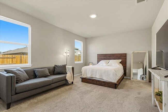 Building Photo - 112 Rainmaker Cv