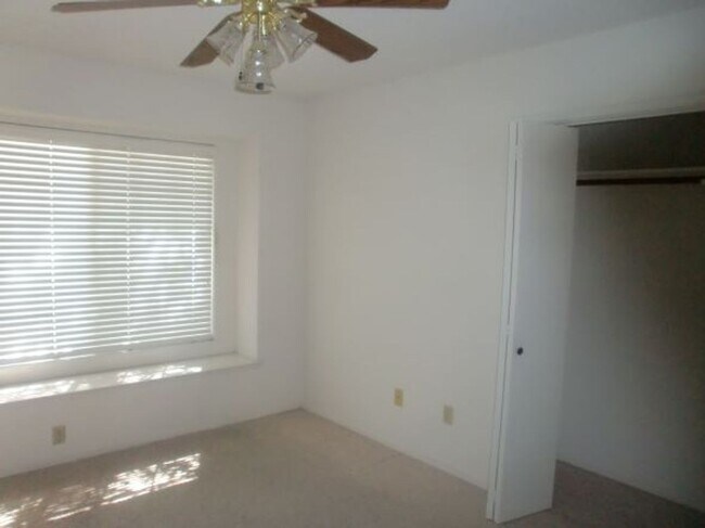 Building Photo - CAMPUS PARK! APPLICATION PENDING!