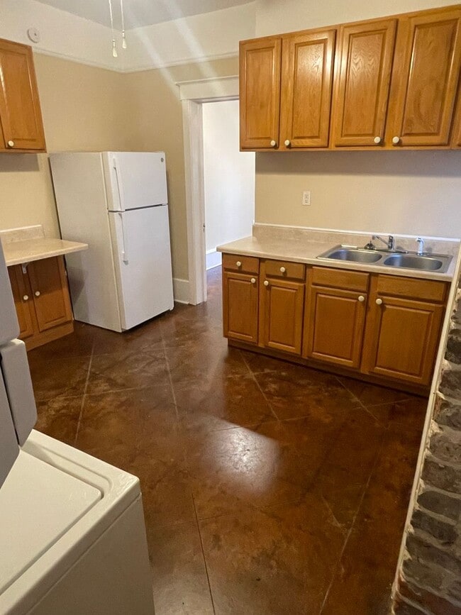 Building Photo - 1BD/1BA Shotgun in MidCity