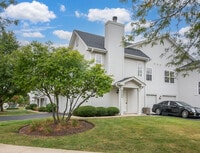 Building Photo - 2492 Dickens Dr