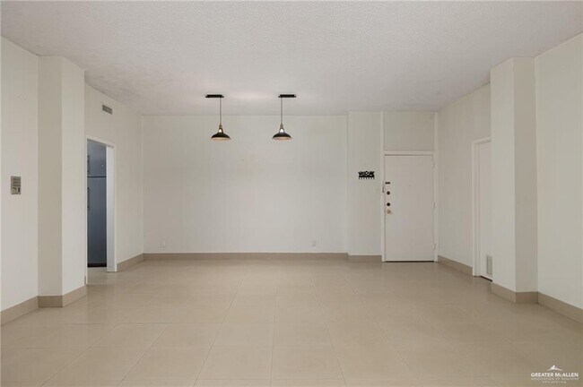 Building Photo - 20 Wichita Ave