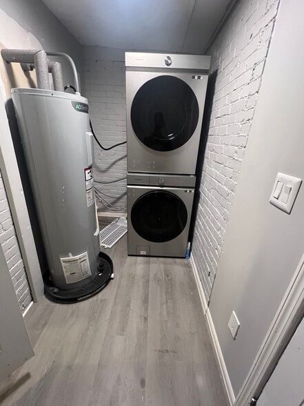 Building Photo - 3533 Gaylord Pl