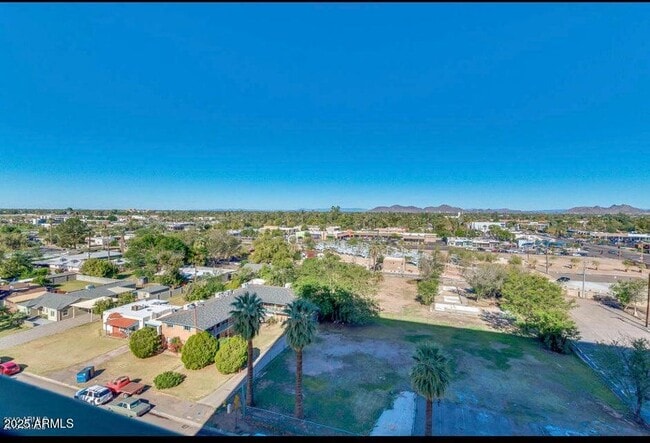 Building Photo - 4750 N Central Ave