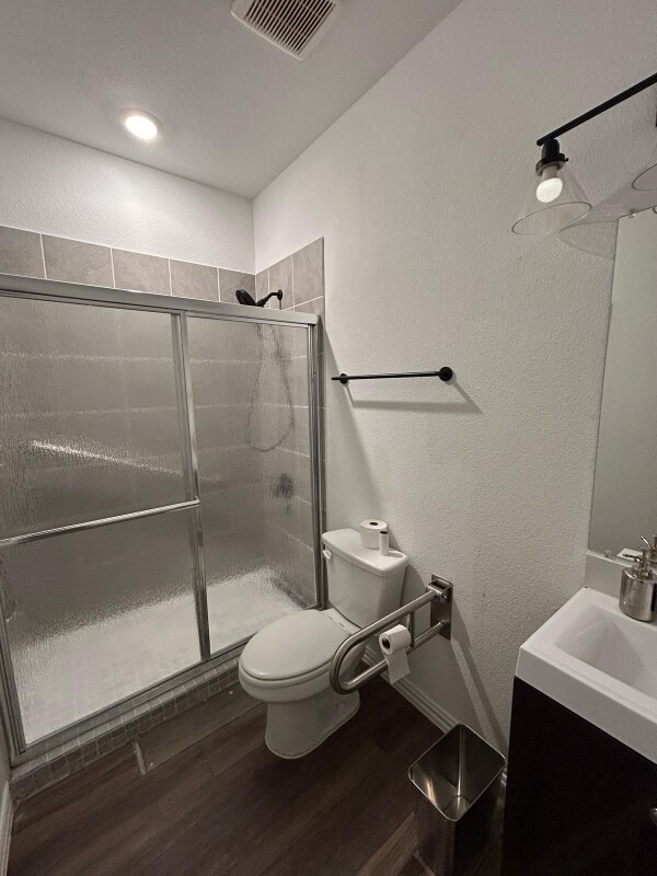Building Photo - 2605 Lovegrass Ln