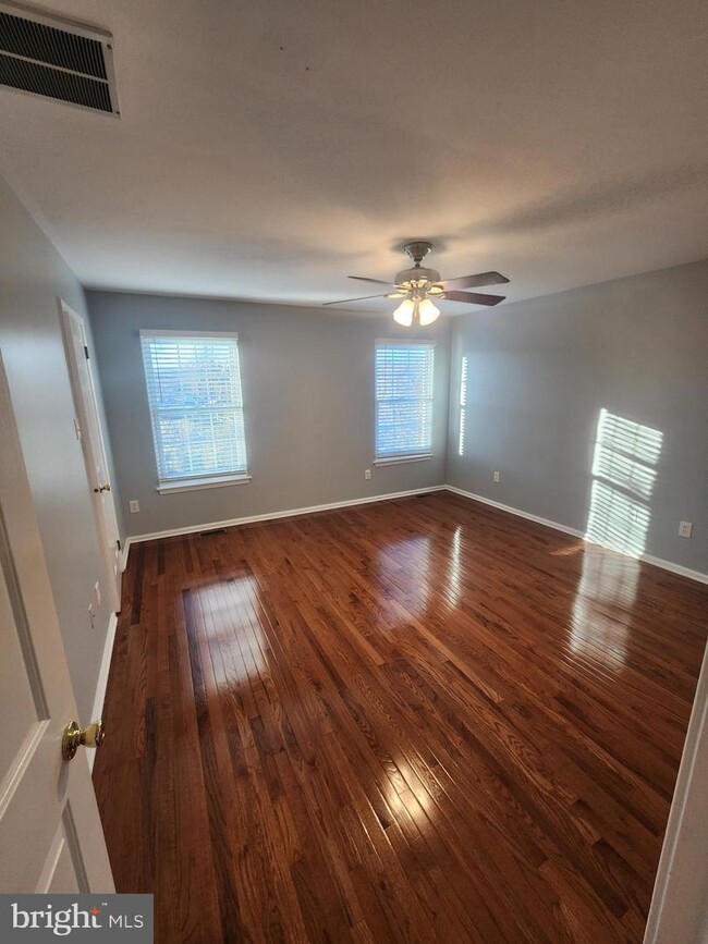 Building Photo - 2700 Fallow Hill Ln