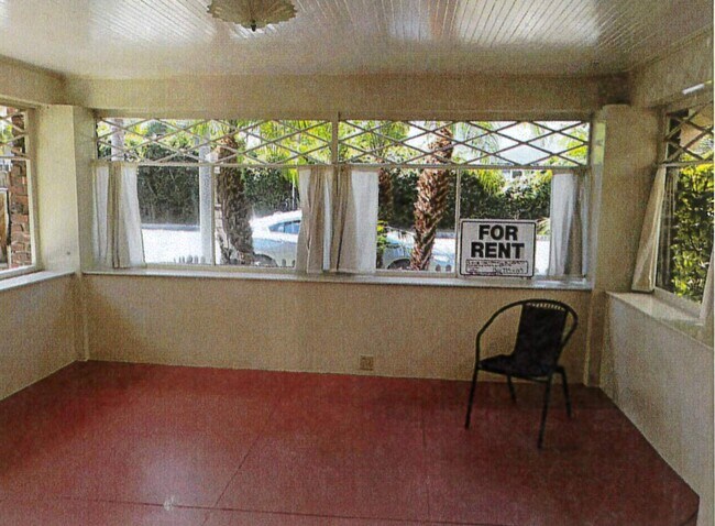 Building Photo - 1423 Cabrillo Ave