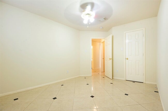Building Photo - 7023 Shaman Ln