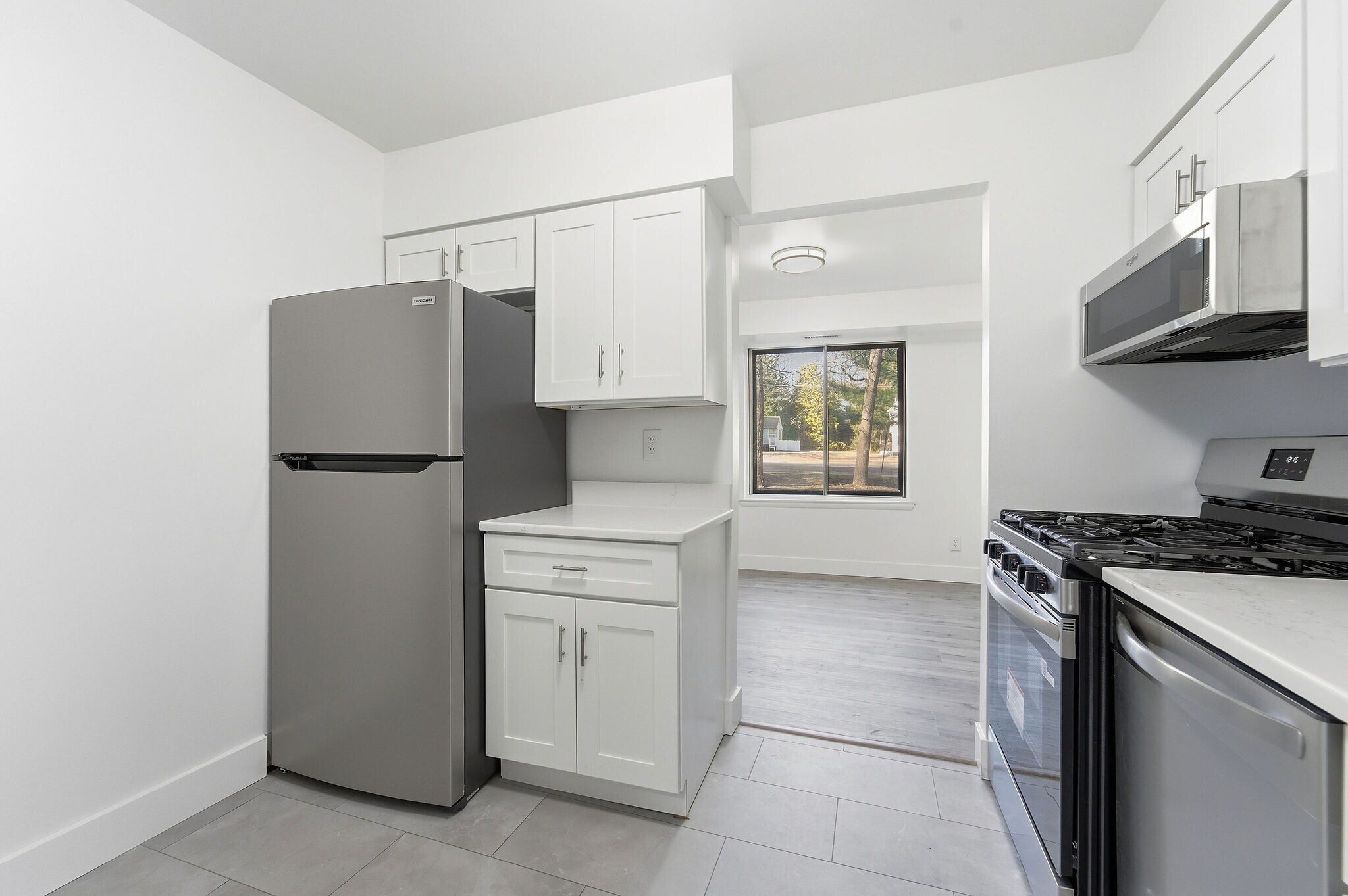 Building Photo - 113 Echelon Rd