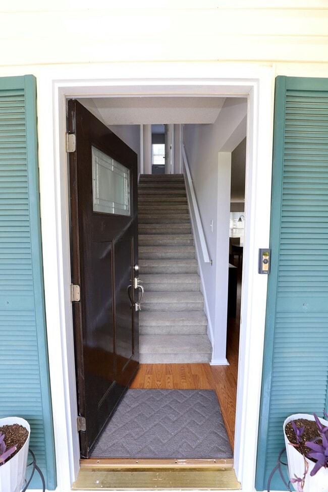 Building Photo - 1910 Lybrand St