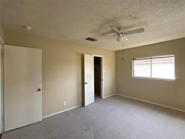 Building Photo - 1172 Southern Pl