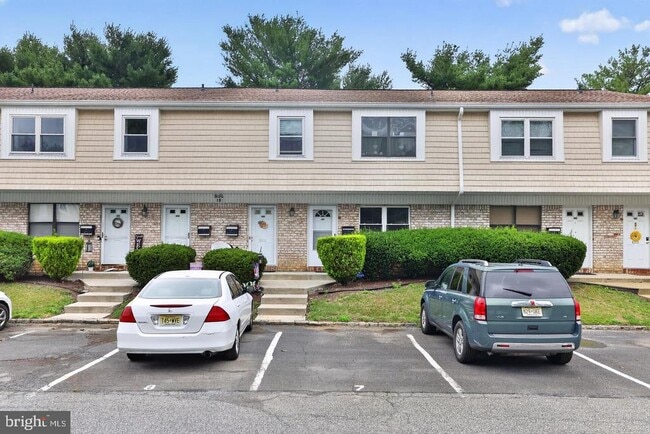 Building Photo - 1807 Silver Ct