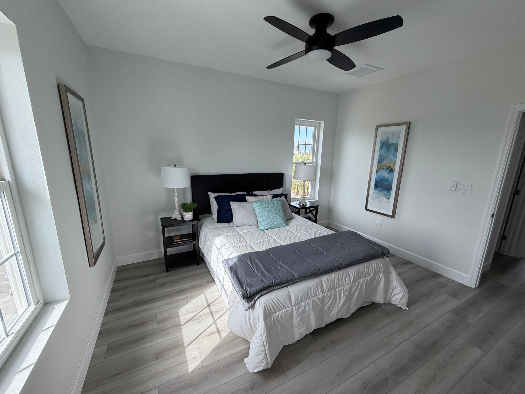 Building Photo - 13117 4th St E