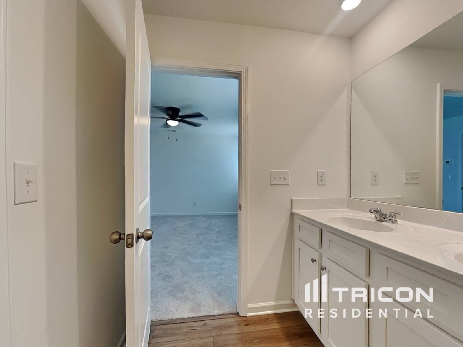 Building Photo - 2464 Lennox Rd SE