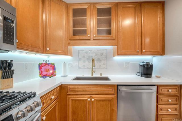 Building Photo - 7509 Ave