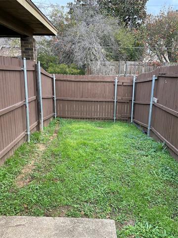 Building Photo - 4615 Sausalito Dr