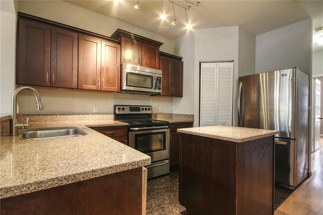 Building Photo - 2139 Chianti Pl