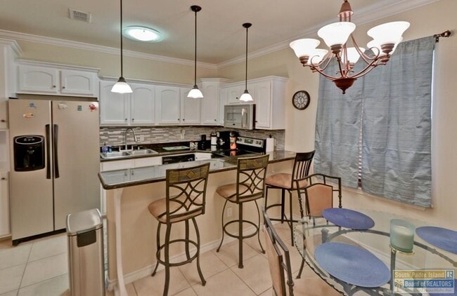 Building Photo - 102 E Capricorn Dr