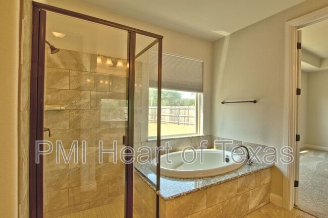 Building Photo - 1703 Elkins Ln