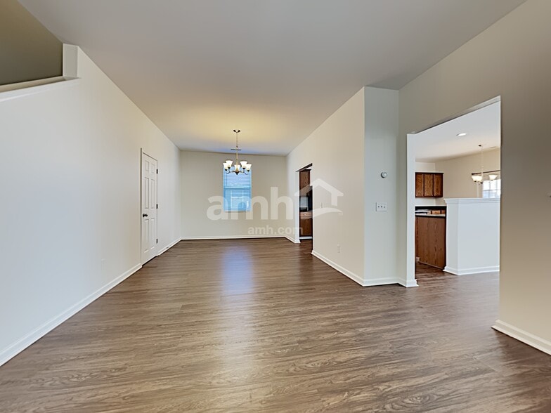 Building Photo - 341 Peters Creek Dr