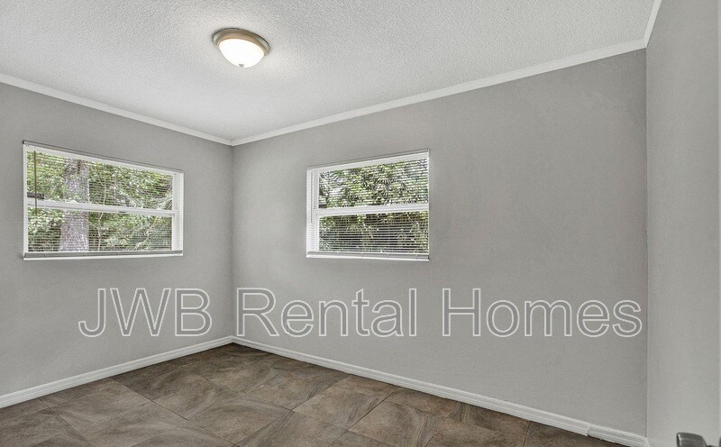 Building Photo - 3119 Dolly Dr