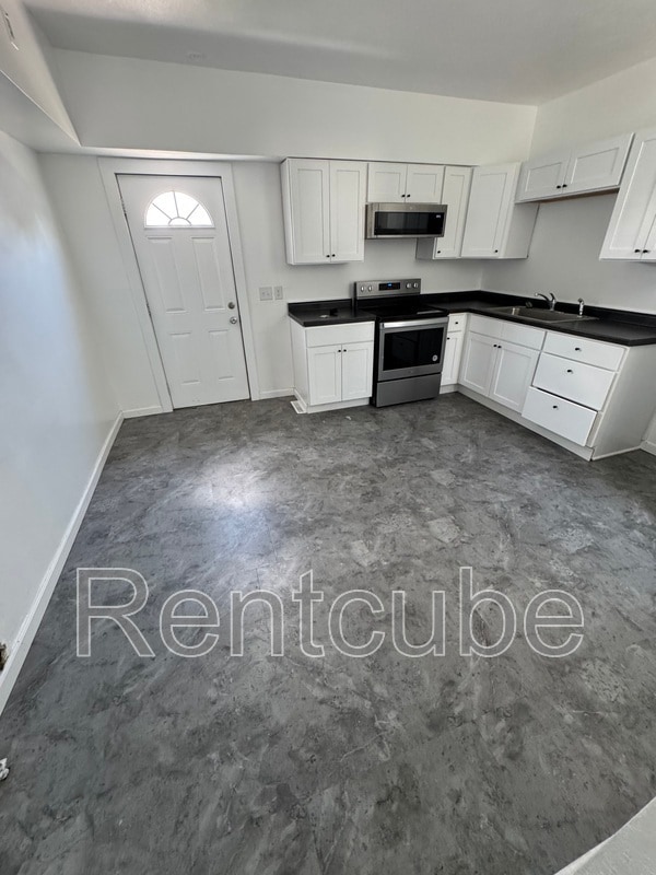 Primary Photo - 1702 Rhomberg Ave
