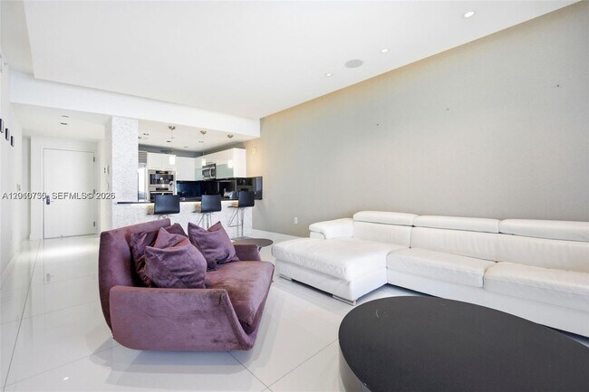Building Photo - 17121 Collins Ave