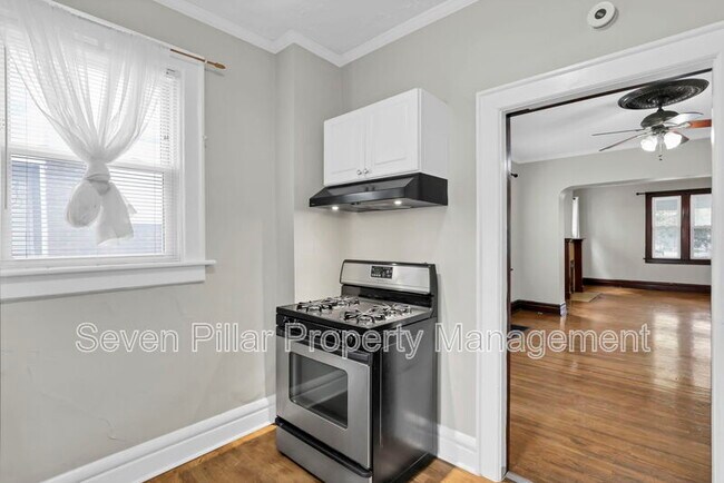 Building Photo - 1803 N 4th St