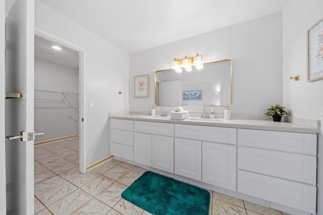 Building Photo - 1853 Penasco Rd