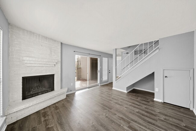 Building Photo - 260 El Dorado Blvd