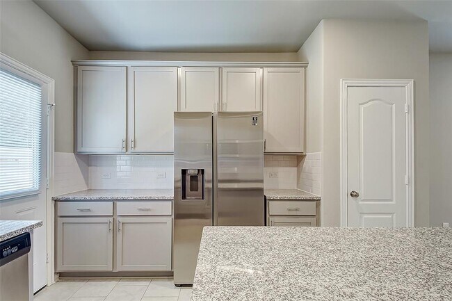 Building Photo - 7443 Arabian Moon Trail