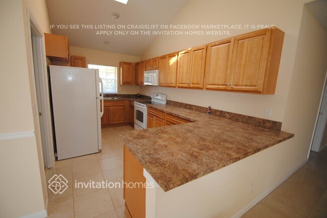 Building Photo - 4475 NW 99th Ave