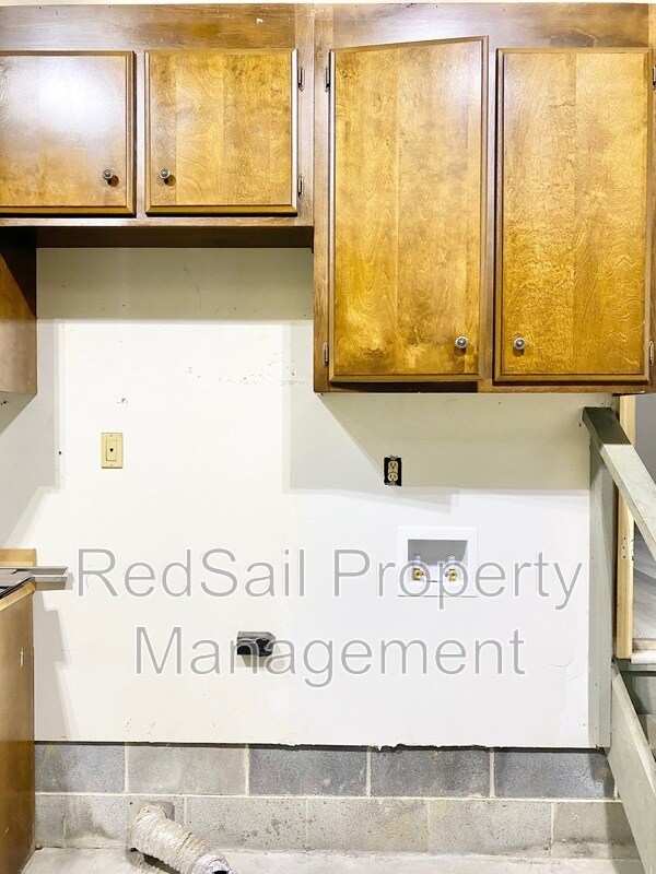 Building Photo - 13 Sandpiper Ct