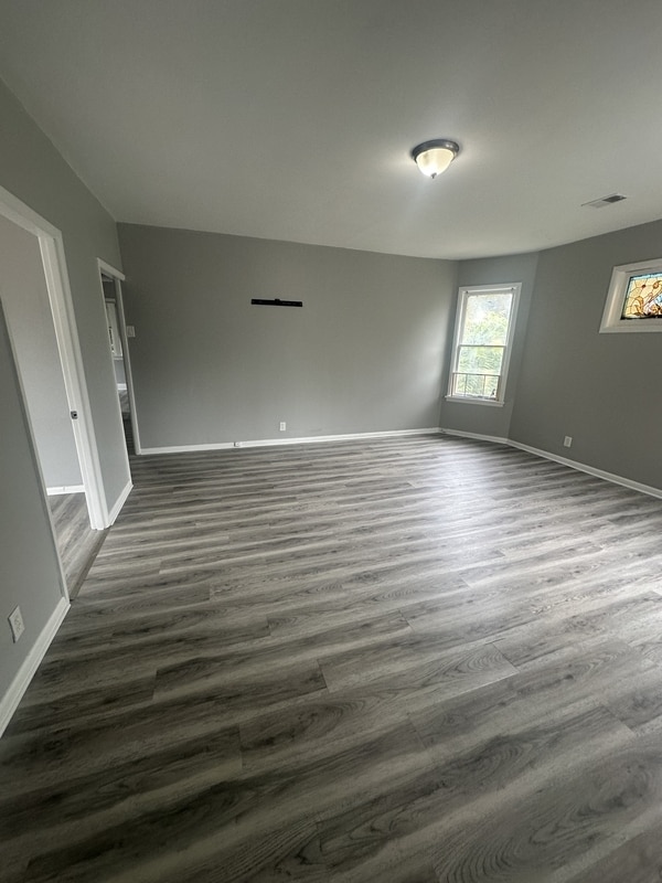 Building Photo - 3295 W 54th St