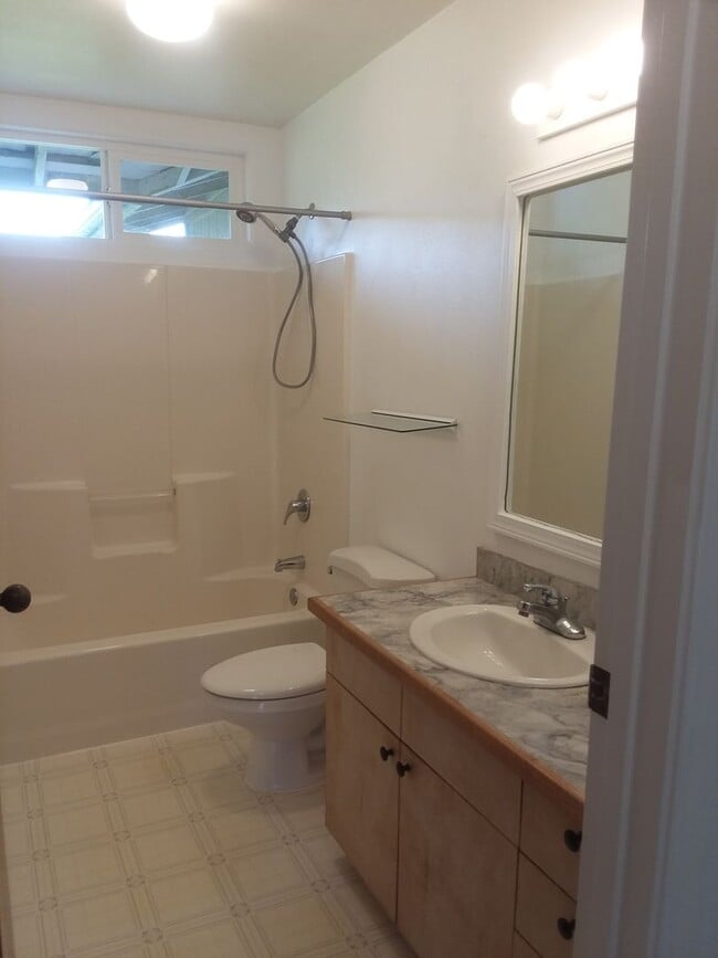 Building Photo - 64-5312 Iokua Place