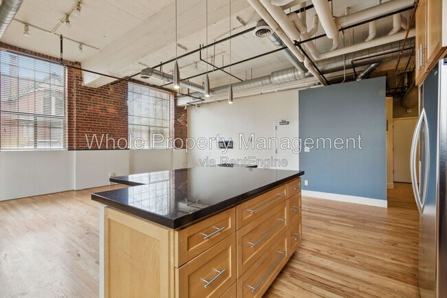 Building Photo - 1515 N Ogden St