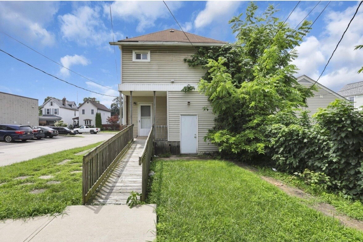 Building Photo - 52 N Yale Ave