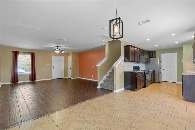 Building Photo - 316 Wildcat Dr