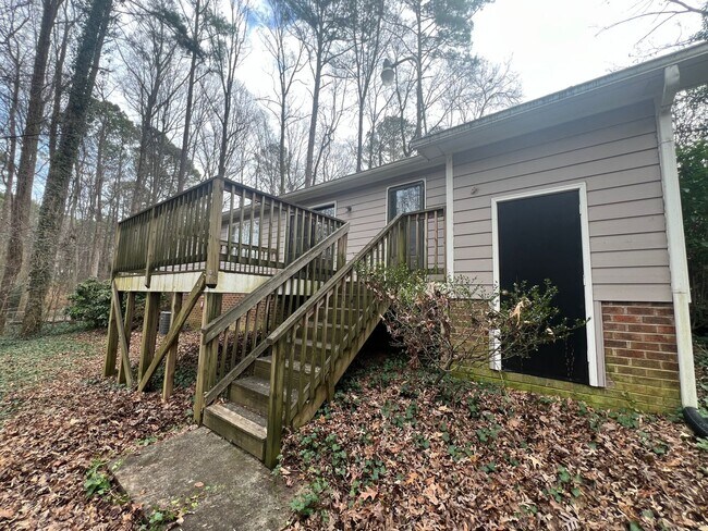 Building Photo - 1201 Linton Ct