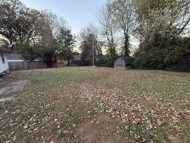 Building Photo - Cozy Calvert City Home