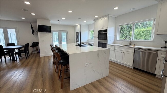Building Photo - 5855 Shirley Ave