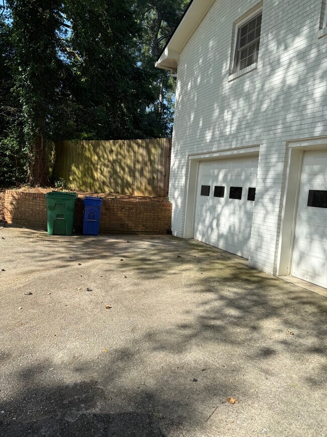 Building Photo - 1507 Harbour Oaks Rd