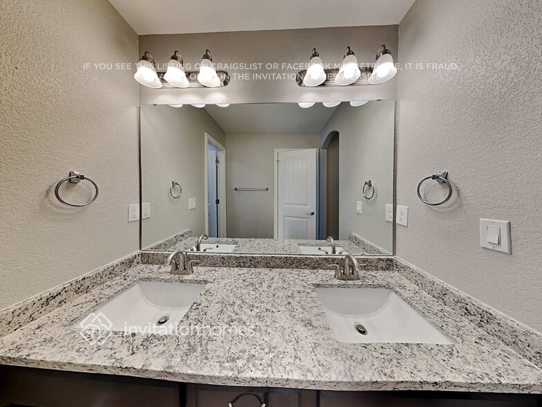 Building Photo - 6119 Wallowing Way