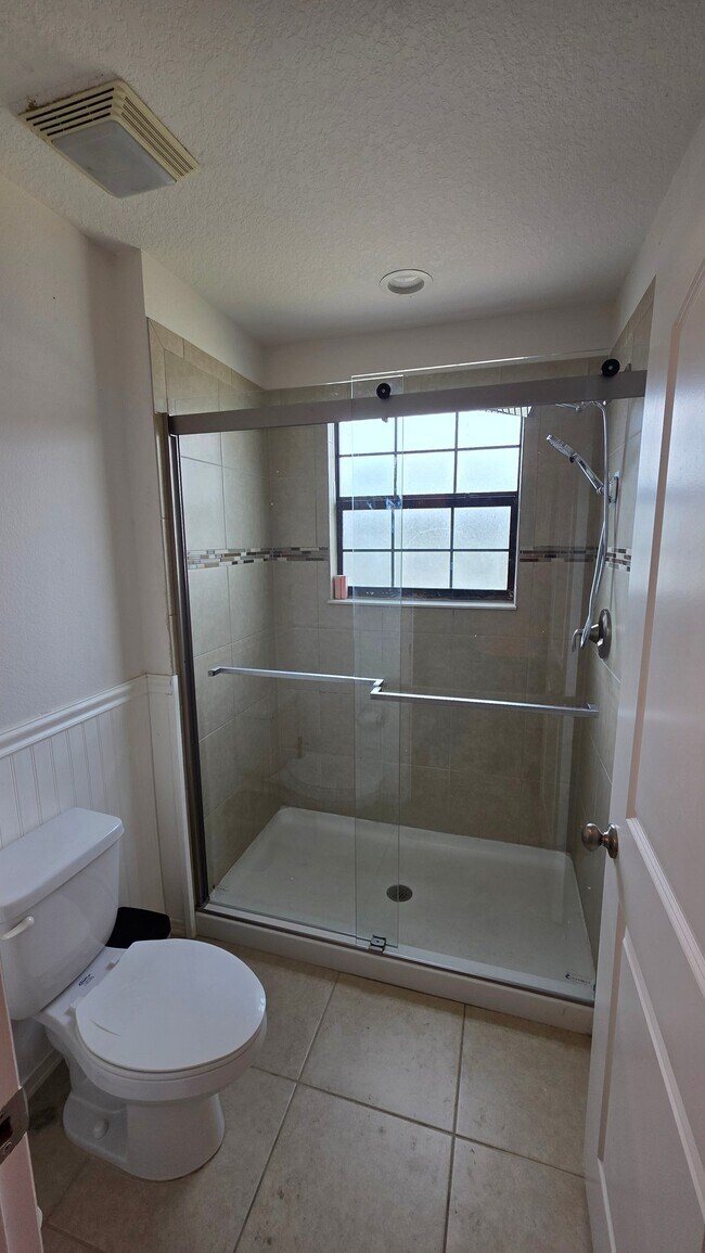 Building Photo - 11918 Winterset Cove Dr